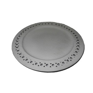Plaque de chargeur de table en métal de qualité supérieure Nouveau design Plaque de chargeur en métal fait main plaqué argent avec bordure de créateur - Product Image 5