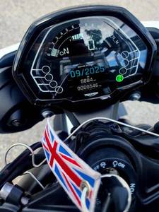 Motocicleta Triumph Street Triple 765 R usada en venta a bajo precio, modelo 2024 - Product Image 2