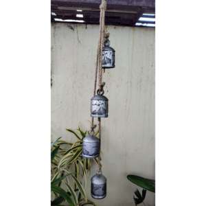 Ensemble de 5 cloches harmoniques en fer recyclé finition argentée, 82 cm, décoration intérieure et extérieure, carillon suspendu, boîtes à musique - Product Image 1