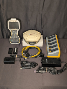 ชุดอุปกรณ์ Trimble R7 GNSS RTK GPS + ตัวรับสัญญาณรุ่น R8 Model 3 พร้อม TSC3 และ Trimble Access |   เสาอากาศเซเฟอร์ รุ่น 2 |   วิทยุ UHF สำหรับการสำรวจที่ดิน - Product Image 2