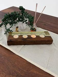 Porte-bougie décoratif en résine artisanale et bois naturel pour la décoration intérieure - Product Image 2