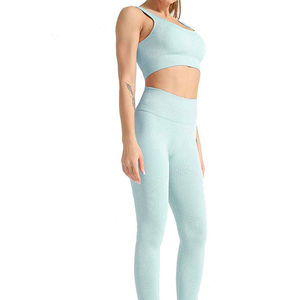 Ensemble de yoga 2 pièces pour femmes de haute qualité personnalisé, réversible, côtelé, nouveau style, vêtements de fitness pour l'été, respirant, motif uni - Product Image 3
