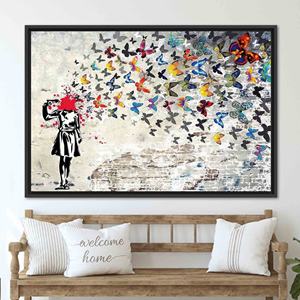 Toile imprimée Butterfly Girl Suicide - Affiche inspirée de l'art de rue de Banksy, 1P : encadrée en noir - Product Image 1