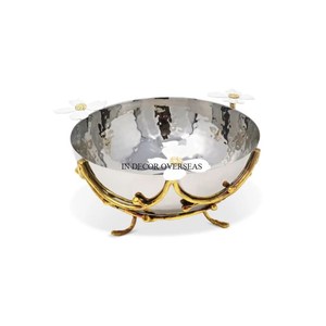 Modèle à la mode arrivée finition argentée forme antique polie brillante bol en métal robuste avec conception de fleurs plaquées or - Product Image 2