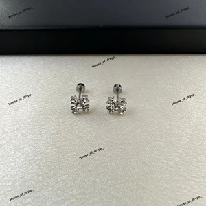Boucles d'oreilles en argent 925 serties de diamants de moissanite, motif floral minimaliste, pour un usage quotidien, bijoux de perçage - Product Image 2