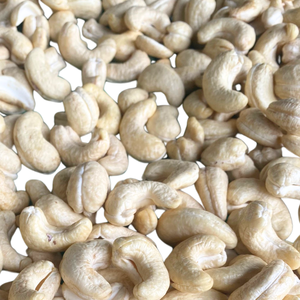 Fabrication Le prix d'un conteneur 20Ft Noix de cajou crues biologiques Santigo Viet Nam Vente en gros exportées vers l'UE, Moyen-Orient - Product Image 1