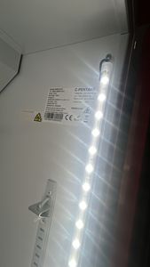 Refrigerador de exhibición de bebidas de una sola Puerta de vidrio vertical comercial de 403 L Refrigerador de refrigeración por aire certificado CE con 6 estantes - Product Image 2