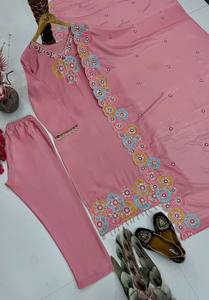 Magnifique ensemble Salwar Kameez indien en soie pour femme PinkCityBlocks, style Punjabi Kurti, pantalon et dupatta, taille naturelle, effet froissé - Product Image 2