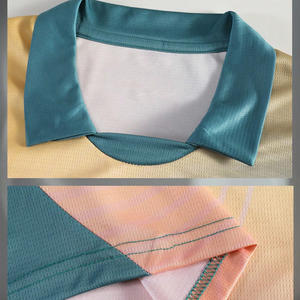 Uniformes de football Streetgrace OEM personnalisés pour les équipes Tissu respirant avec options d'impression de logo de marque privée - Product Image 2