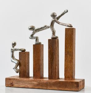 Escultura abstracta de madera hecha a mano con figuras de pájaros de metal voladores en tono dorado, decoración artística de mesa para un estilo moderno y lujoso. - Product Image 6