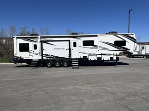 Seismic 4113 Performance de Ja-y-c-o Usado del 2021 Disponible para la Venta - Product Image 4