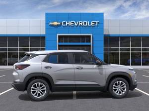 Chevrolet TrailBlazer LS 2017 a 2026, SUV de 4 puertas, en oferta, autos usados en venta - Product Image 4