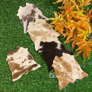 Sous-verres en cuir de vachette véritable marron et blanc Mini sous-verres en cuir napperons de Table faveurs de fête décoration de mariage faveurs de mariage - Product Image 1