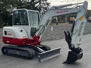 Mini-excavatrice Takeuchi TB240, 4 tonnes, compacte, diesel, sur chenilles |   Équipement de construction hydraulique – Meilleur prix de gros - Product Image 1