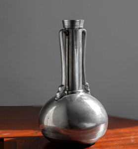 Vaisselle en aluminium poli brillant de vase à fleur moderne fait à la main pour la maison hôtel utilisation décorative conception côtière pour le salon - Product Image 1