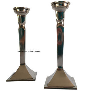 Pot à bougie unique en béton le plus populaire Bougeoir en aluminium fini doré Style de luxe pour l'éclairage de table de l'hôtel à la maison - Product Image 5