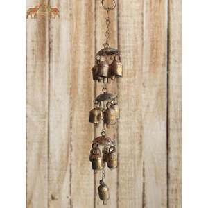 Carillon à vent antique à 13 cloches en fer et acier recyclés, design Art Déco moderne pour décoration extérieure de patio et mobiles harmonieux - Product Image 4