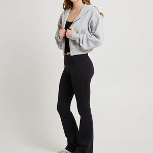 Fermeture éclair nouvelle conception mode haut court vêtements pour femmes à capuche respirant grande taille sweats à capuche et sweat-shirts pour femmes du Pakistan - Product Image 4