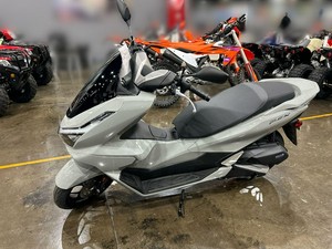 Scooters y Motocicletas PCX ABS 2025 Certificadas y Limpias Disponibles para Venta y Listas para Exportar - Product Image 4