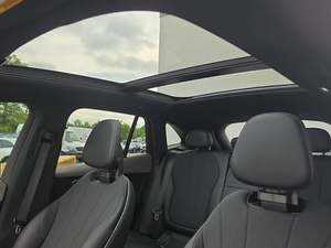 Mercedes-Benz EQE SUV 350 4MATIC ปี 2024 สภาพดีมาก เกียร์อัตโนมัติ เบาะหนังสีเข้ม ล้อแม็ก R20 กล้อง 360 องศา - Product Image 4