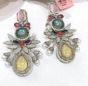 Impresionantes Pendientes de Plata de la Mejor Calidad con Acabado Plateado, Estilo Fusion Stones, Colección para Bodas, para Mujeres y Niñas - Product Image 1