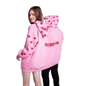 Sweats à capuche tendance en molleton de coton pour deux personnes, coupe oversize, imprimé cœur rose, streetwear, pull personnalisable en gros - Product Image 2