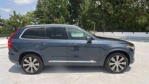 Usado 2022 V-olvo 1. 2 T6 Inscripción 7-Pasajero Listo Para Enviar - Product Image 3