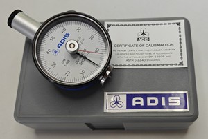 มาตรวัดดูโรมิเตอร์แบบแอนะล็อกเครื่องทดสอบความแข็งขั้นพื้นฐานสำหรับยางพลาสติกอ่อนและอีลาสโตเมอร์พร้อมจำหน่าย - Product Image 3