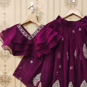 Ensemble ethnique Shoryam Fashion pour filles, lehenga choli brodé violet, entièrement cousu, coupe régulière, longueur au sol, pour les fêtes - Product Image 4