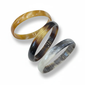 Elegante Brazalete de Cuerno Natural Pulido, Joyería Artesanal de Cuerno de Búfalo Ecológica, Estilo Tradicional Étnico Bohemio para Mujer - Product Image 1