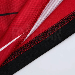 Ensemble de maillots et shorts de football en tissu à séchage rapide conçu pour un débit d'air maximal et des performances maximales des joueurs - Product Image 6