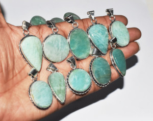 Lote al por mayor de colgantes étnicos hechos a mano con piedras preciosas de amazonita, chapados en plata de ley 925 para fiestas de aniversario de compromiso-GRV - Product Image 2