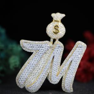 Collar Hip Hop Personalizado con Inicial, Número y Bolsa de Dinero, con Moissanita VVS de Corte Brillante Redondo, Estilo Iced Out para Hombre - Product Image 1