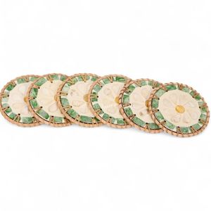 Sous-verre en nacre de qualité supérieure conçu avec un bord en rotin tressé pour la décoration de table et l'utilisation quotidienne des boissons - Product Image 1