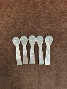 ช้อนไข่มุกสไตล์สัตว์ งานฝีมือทำมือจากเวียดนาม ยอดขายดี เป็นมิตรกับสิ่งแวดล้อม เหมาะสำหรับอาหารระดับพรีเมียม งานฝีมือประณีต ขัดเงาอย่างดี - Product Image 4