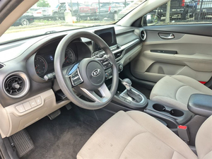 KIA FORTE LXS FWD 2021 USADO, Volante a la Izquierda/Derecha - Product Image 2