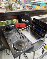 Pioneer DDJ-REV1 Pengontrol Dua Saluran - Model Tingkat Pemula