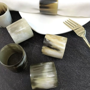 Servilleteros de Cuerno de Búfalo, Porta Servilletas Redondos para Hoteles de Lujo, Restaurantes y Mesas de Boda, Alta Calidad - Product Image 1