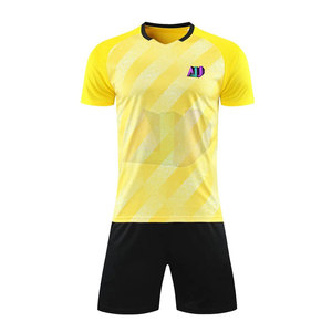 Uniforme de Fútbol de Poliéster 100% Duradero a Precio Económico, Costuras Reforzadas, Transpirable, Ligero, Ajuste Cómodo, Diseñado para - Product Image 1