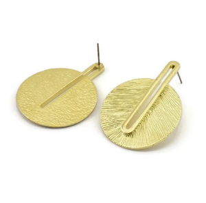 ต่างหูทองเหลืองทรงกลมพร้อมชุดตกแต่งค้อนหลังโบราณ เครื่องประดับต่างหูทองเหลืองและขายร้อน - Product Image 1