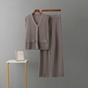 Conjunto Deportivo Elegante de Verano para Mujer, Cuello Redondo, Color en Contraste, Top de Manga Corta, Pantalones de Punto de Pierna Ancha a la Cintura, Secado Rápido - Product Image 4