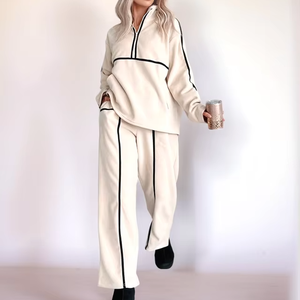 Personalizado de alta calidad en blanco Casual para mujer 2 piezas Sweatsuit Crop Sudadera con capucha Jogger pantalones de chándal Sudadera con capucha conjunto - Product Image 4