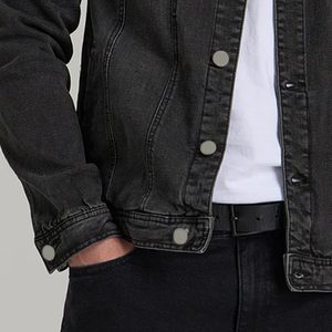 Veste en jean à manches longues pour homme, légère, bleu jean, personnalisable, style streetwear, vêtement d'extérieur pour tous les jours - Product Image 6