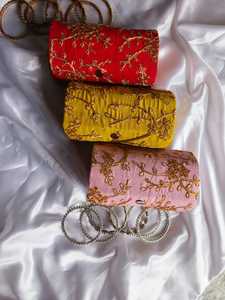 กล่องใส่กำไลที่จัดระเบียบเครื่องประดับของผู้หญิงปักสำหรับของขวัญเจ้าสาวคืนงานแต่งงานงานปาร์ตี้โปรดปรานโซลูชันการจัดเก็บที่หรูหรา - Product Image 6