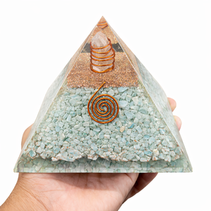 Pyramide en amazonite artisanale de grande taille, spirale en cuivre, énergie orgonique, Feng Shui, vibrations positives, décoration spirituelle bleu ciel - Product Image 1
