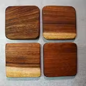 Sous-verres en bois fabriqués à la main pour la vie moderne sous-verres carrés en noyer par l'artisanat du croissant - Product Image 1