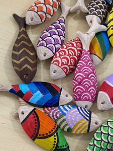 Pescado de madera hecho a mano del proveedor de Vietnam-Pescado de madera colorido Perfecto para exportar a granel de madera natural con la mejor oferta - Product Image 2