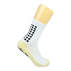 DISEÑO Y PROTOTIPO GRATUITOS Calcetines de Baloncesto Casuales Personalizados de Alta Calidad con Logotipo Personalizado, Spandex/Algodón Transpirable - Product Image 5