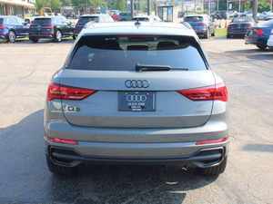 Sedán Premium 2024 Usado, 8 Cilindros, 2.0L, 5 Plazas, Cuero, Automático, 6 Velocidades, Techo Solar, Volante a la Izquierda/Derecha, Color Oscuro - Product Image 6