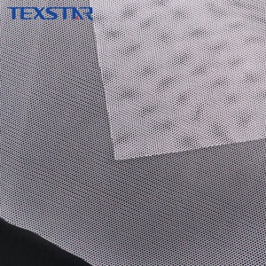 <span class=keywords><strong>Tissu</strong></span> en maille hexagonale légère 100 % polyester tricoté chaîne, prix usine de gros, <span class=keywords><strong>pour</strong></span> doublure de vêtement et intérieur de voiture Texstar - Product Image 3